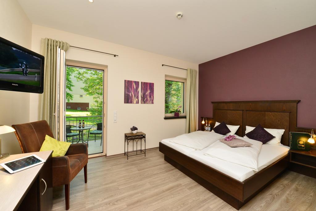Autenrieder Brauereigasthof Ichenhausen Room photo