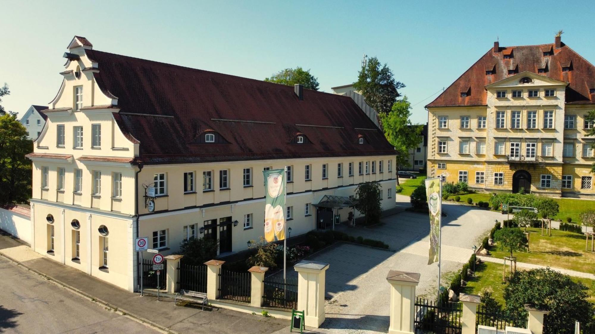 Autenrieder Brauereigasthof Ichenhausen Exterior photo